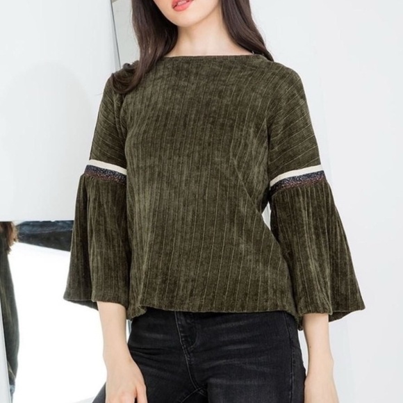 THML Sweaters - THML Chenille Velvet Bell Sleeve Sweater Top, Anthropologie, size small